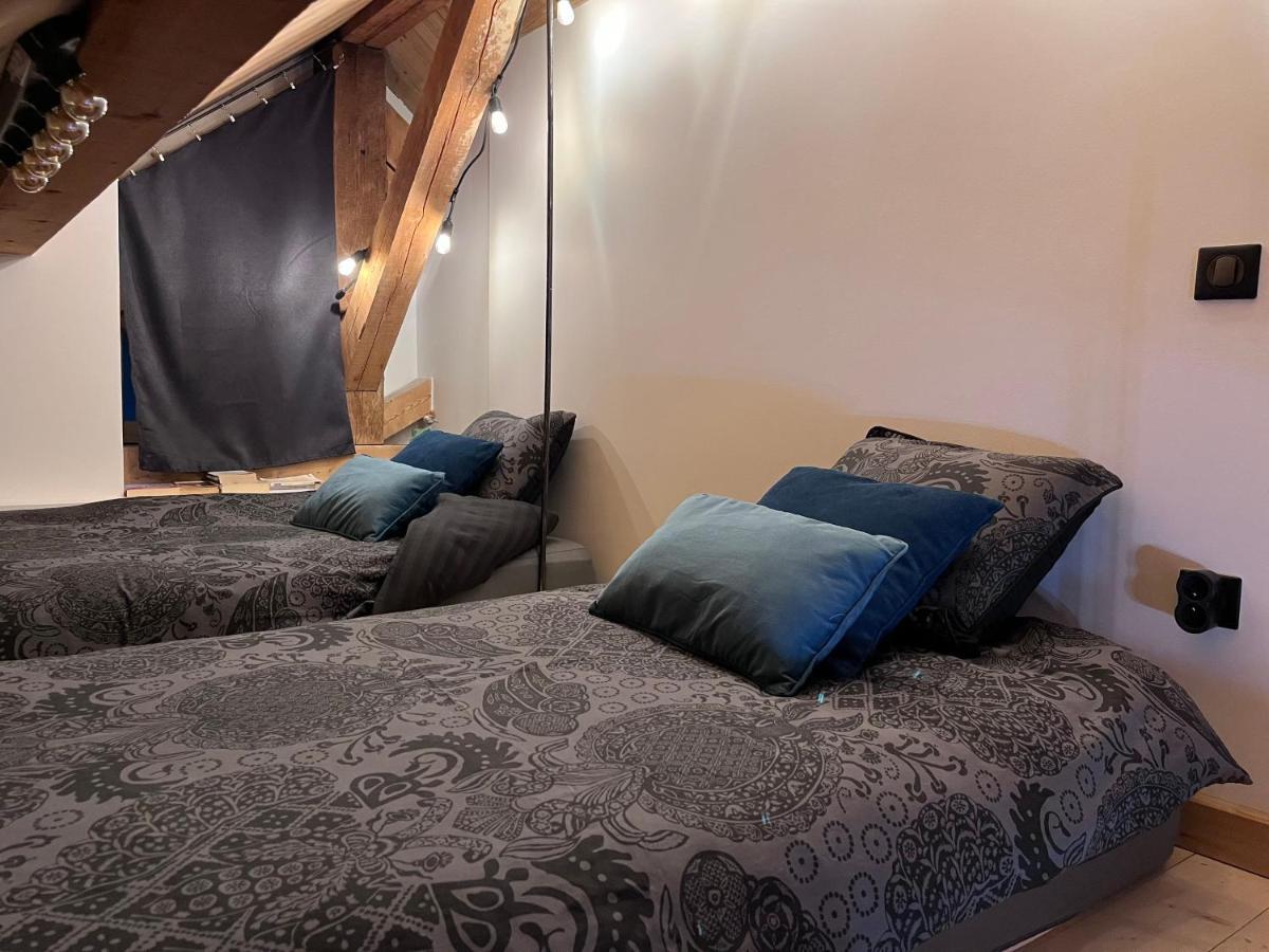 Bed and Breakfast Refuges Sous Les Toits Бур-Сен-Морис Экстерьер фото